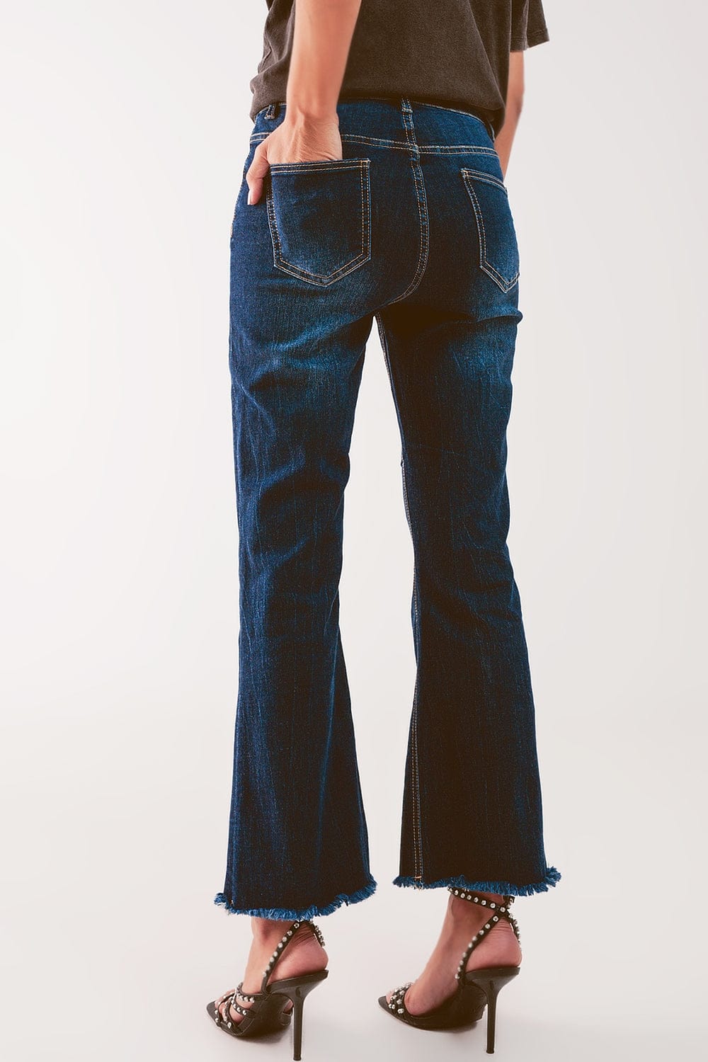 Q2 Women's Jean Cropped Kickflare Jeans in Mid Wash