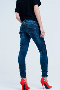 Q2 Women's Jean Dark blue boyfriend jeans with red sideband