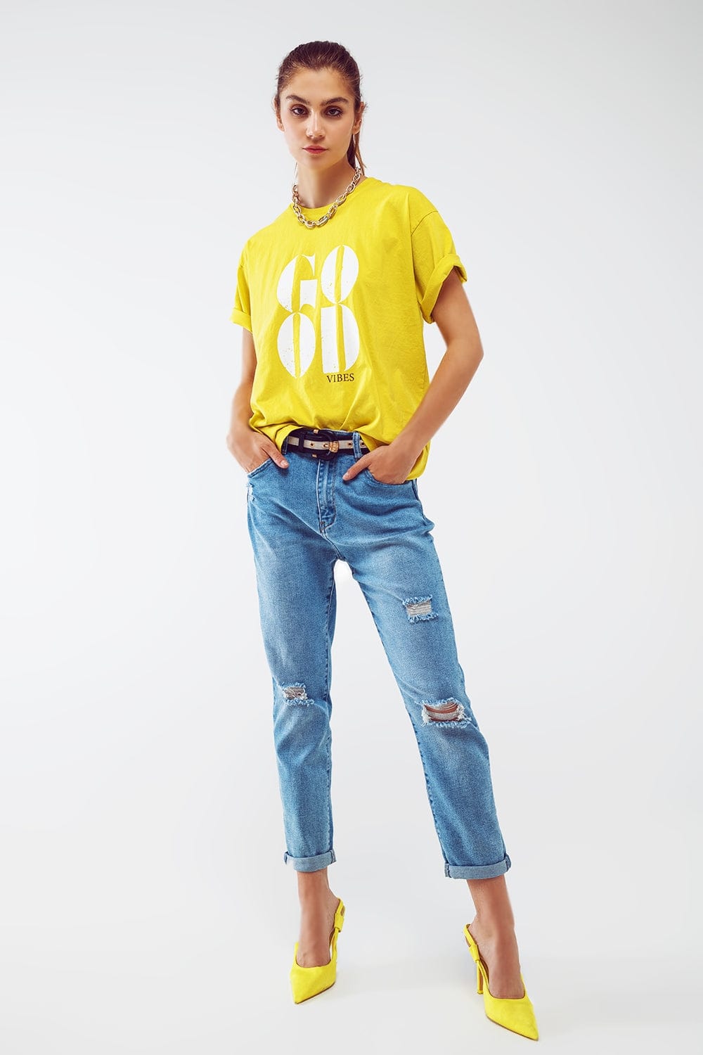 Q2 Women's Jean Distressed Regular Jeans In Light Blue Wash