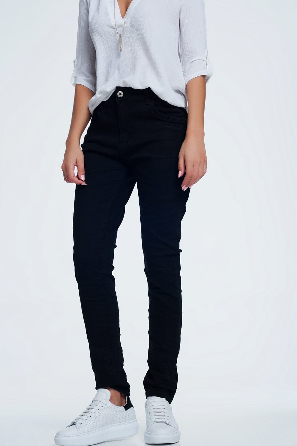 Q2 Women's Jean Drop Crotch Skinny Jean in Black