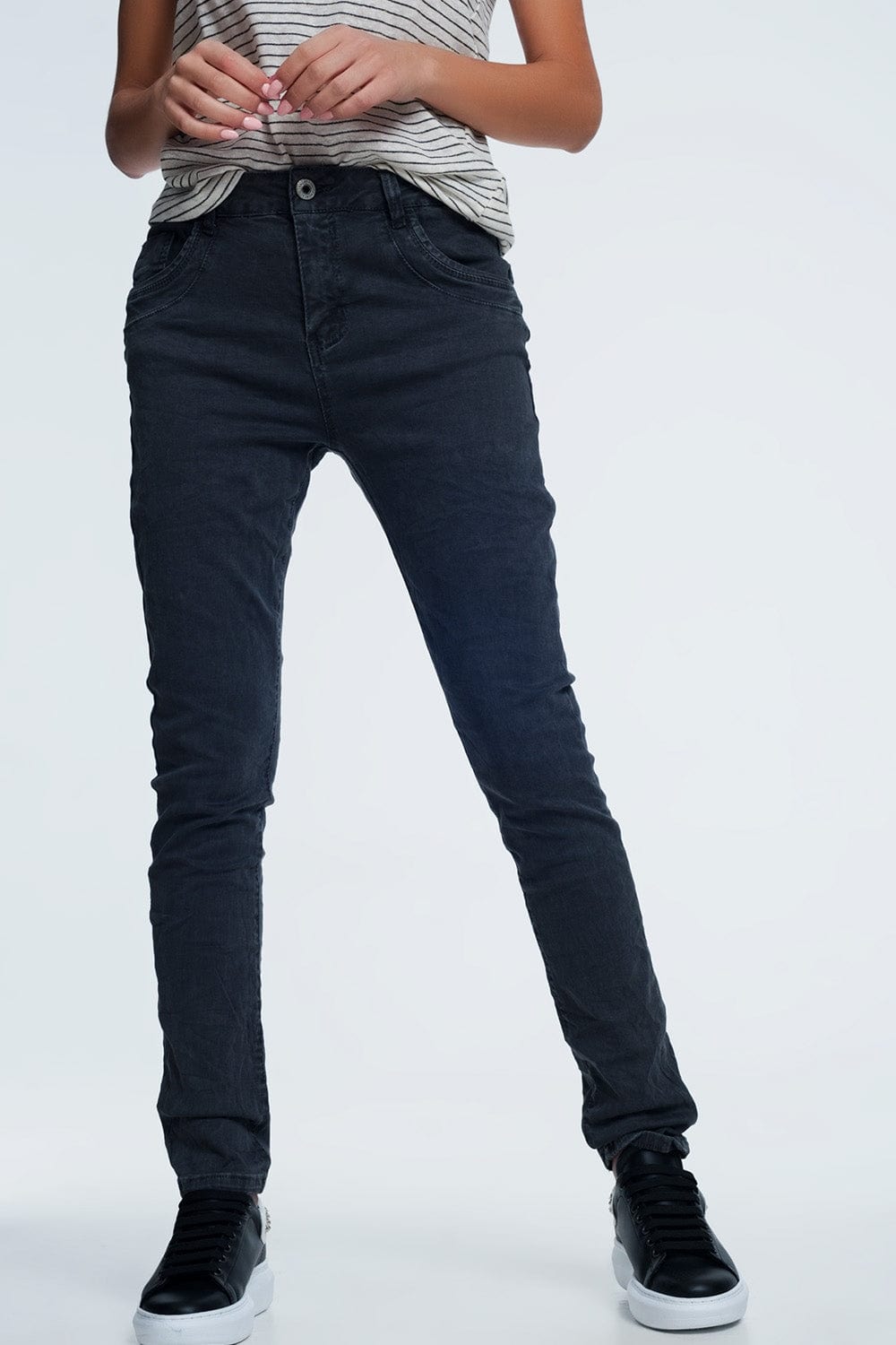 Q2 Women's Jean Drop Crotch Skinny Jean in Grey