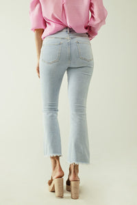 Q2 Women's Jean Flared Light Blue Jeans With Five Pockets And Seamless Finish