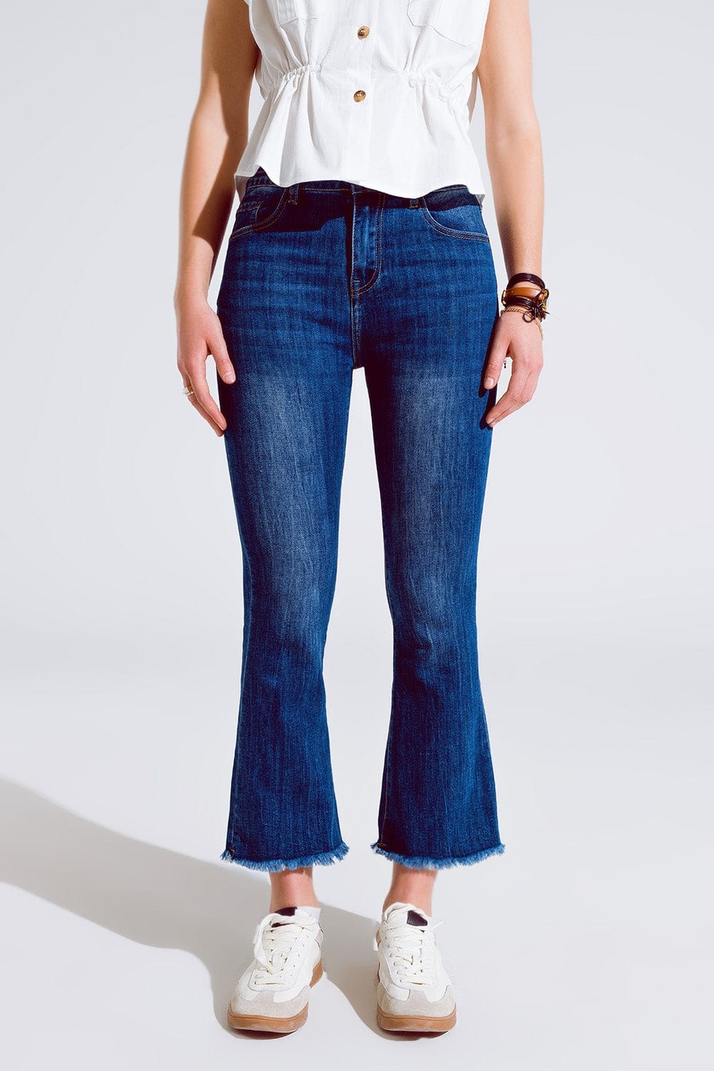 Q2 Women's Jean Flared Skinny Jeans With Raw Hem Edge In Mid Wash