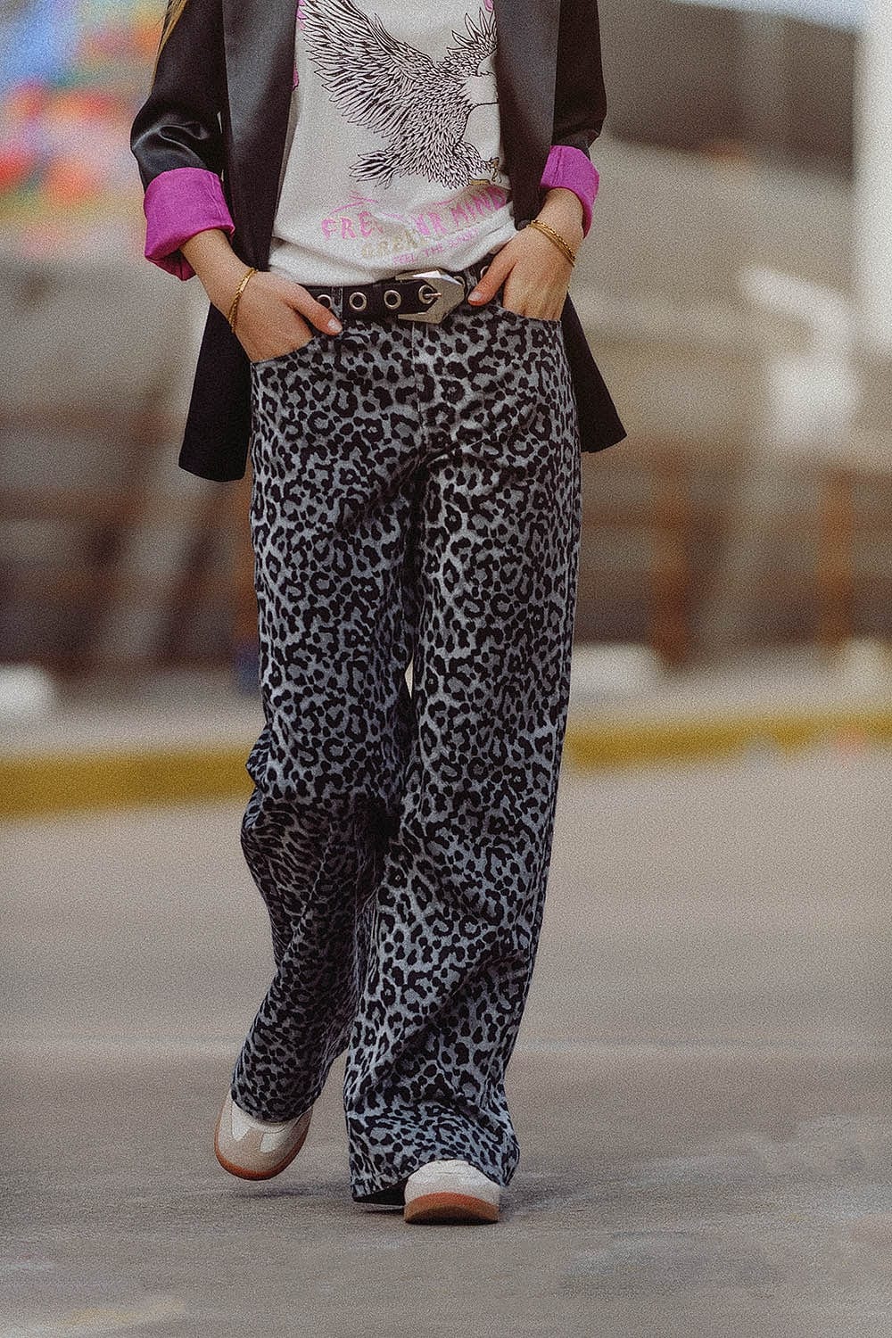 Q2 Women's Jean Grey Leopard Print Pants