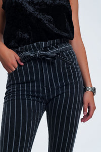 Q2 Women's Jean Grey Skinny Jeans with Stripes