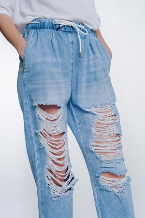 Q2 Women's Jean Heavily Ripped Boyfriend Jeans in Light Denim