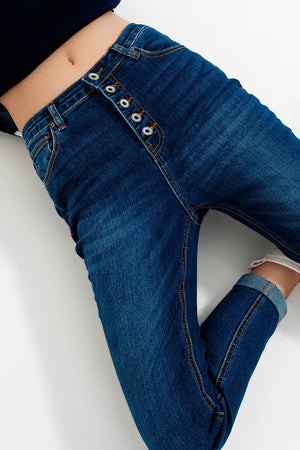 Q2 Women's Jean High rise jeans with exposed buttons in blue