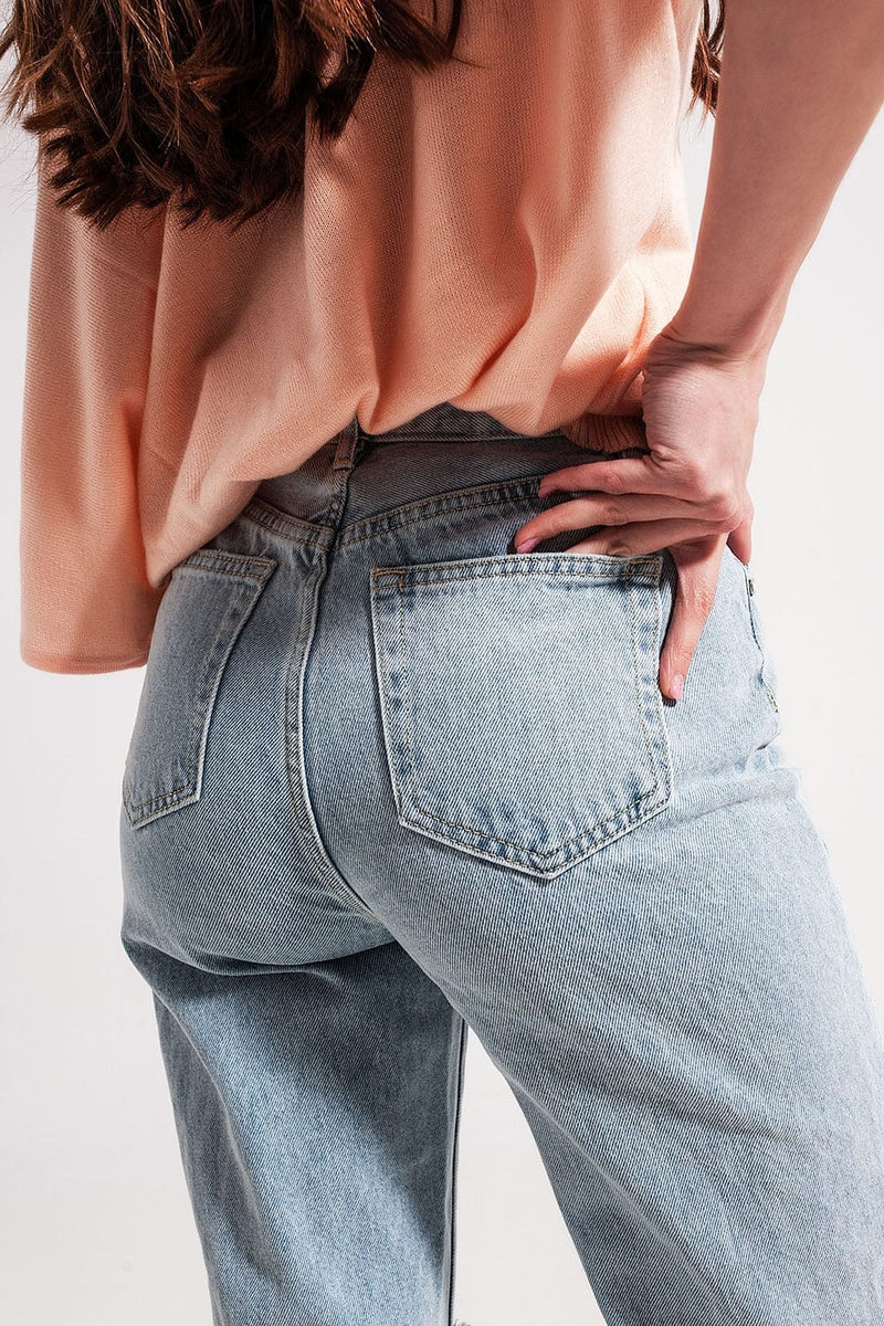 Q2 Women's Jean High Rise Mom Jeans in Lightwash with Rips