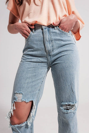 Q2 Women's Jean High Rise Mom Jeans in Lightwash with Rips