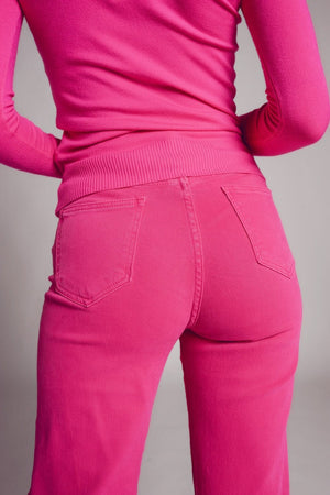 Q2 Women's Jean High Rise Slouchy Mom Jeans in Fuchsia