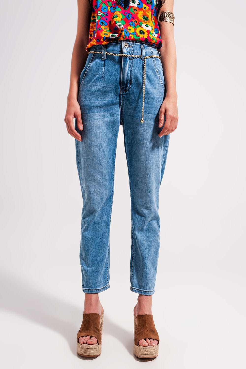 Q2 Women's Jean High Rise Straight Leg Belt Detail Jeans in Light Wash