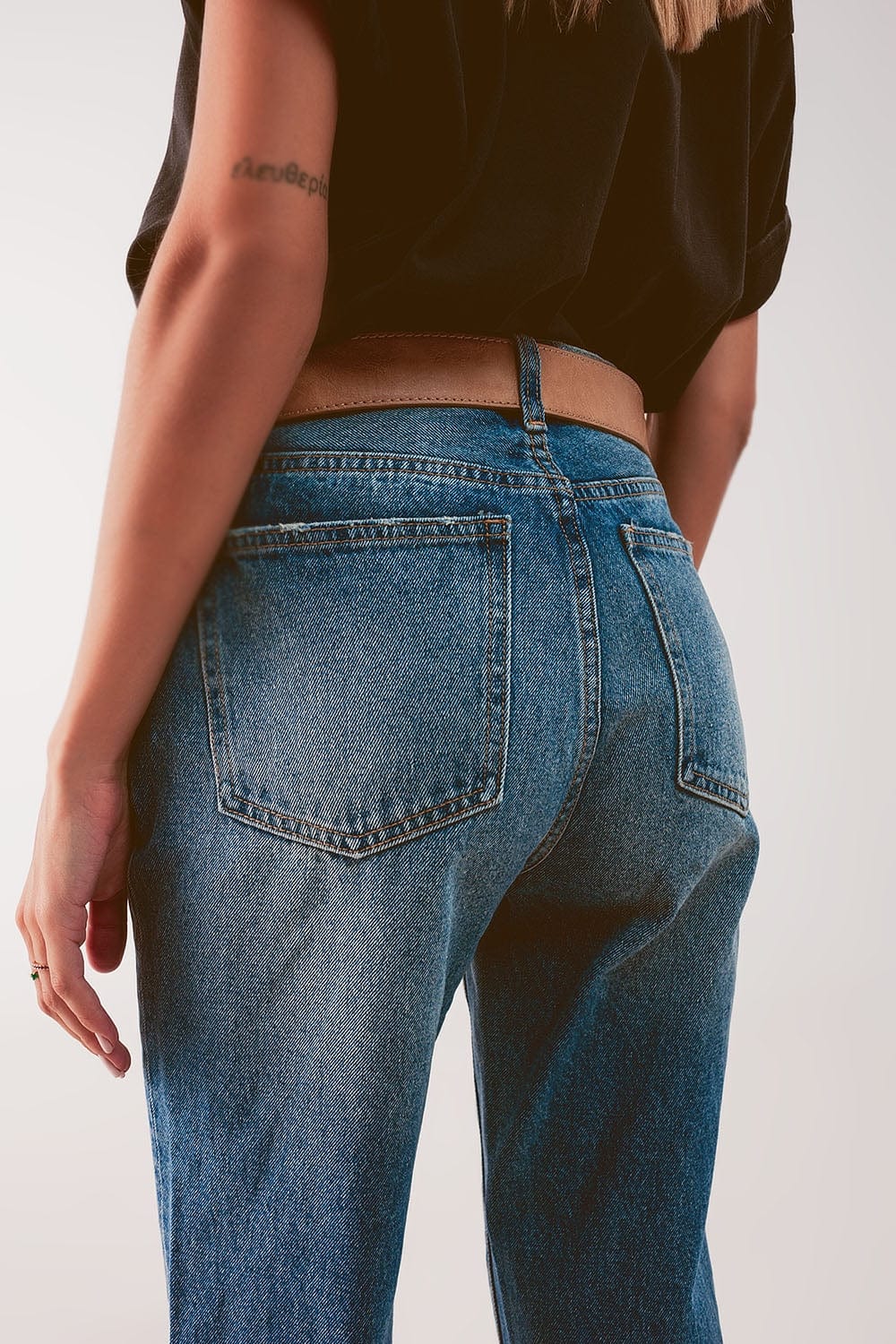 Q2 Women's Jean High Waist Jean with Thigh Slash in Midblue