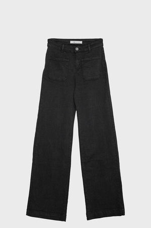 Q2 Women's Jean High Waisted Front Pockets Flare Jeans In Black