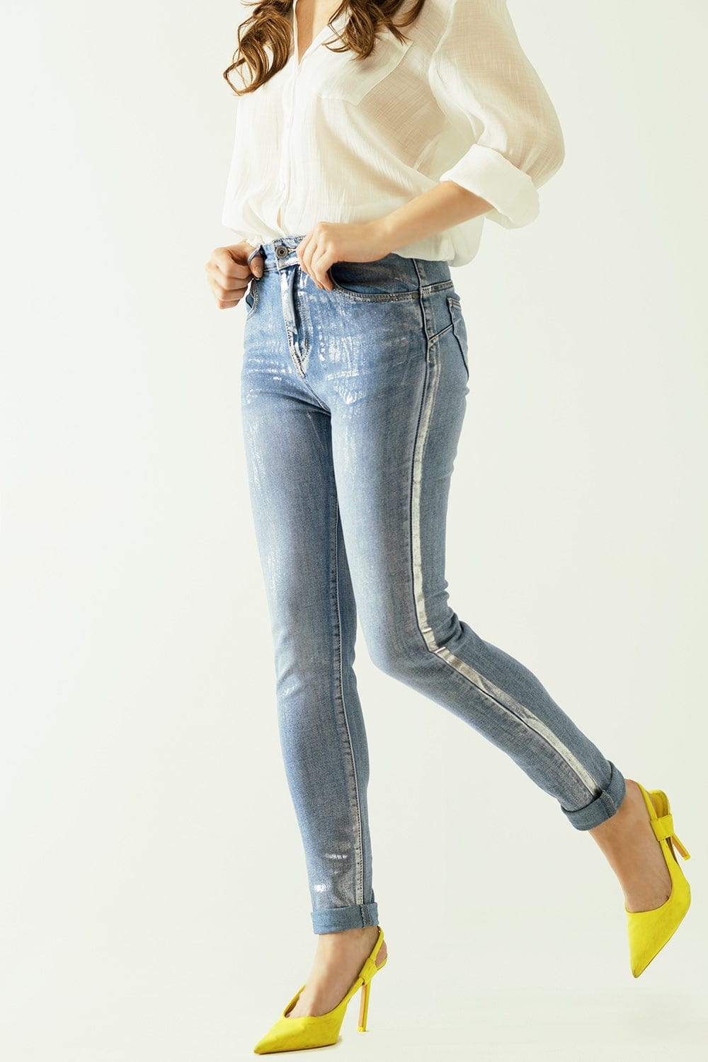 Q2 Women's Jean High-Waisted Jeans With Five Pockets With Silver Powder-Coated Effect