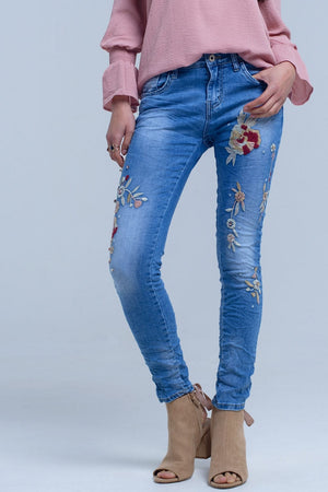 Q2 Women's Jean Jeans with floral embroidery