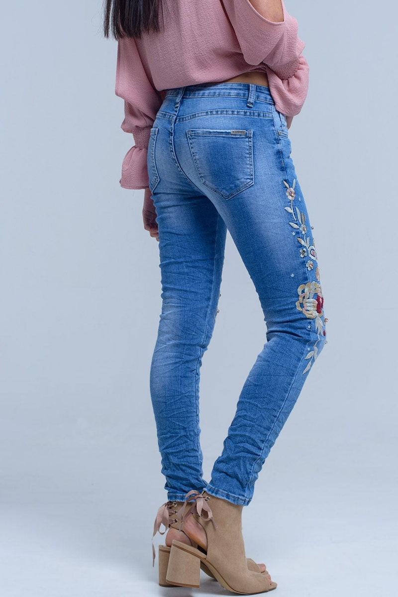 Q2 Women's Jean Jeans with floral embroidery