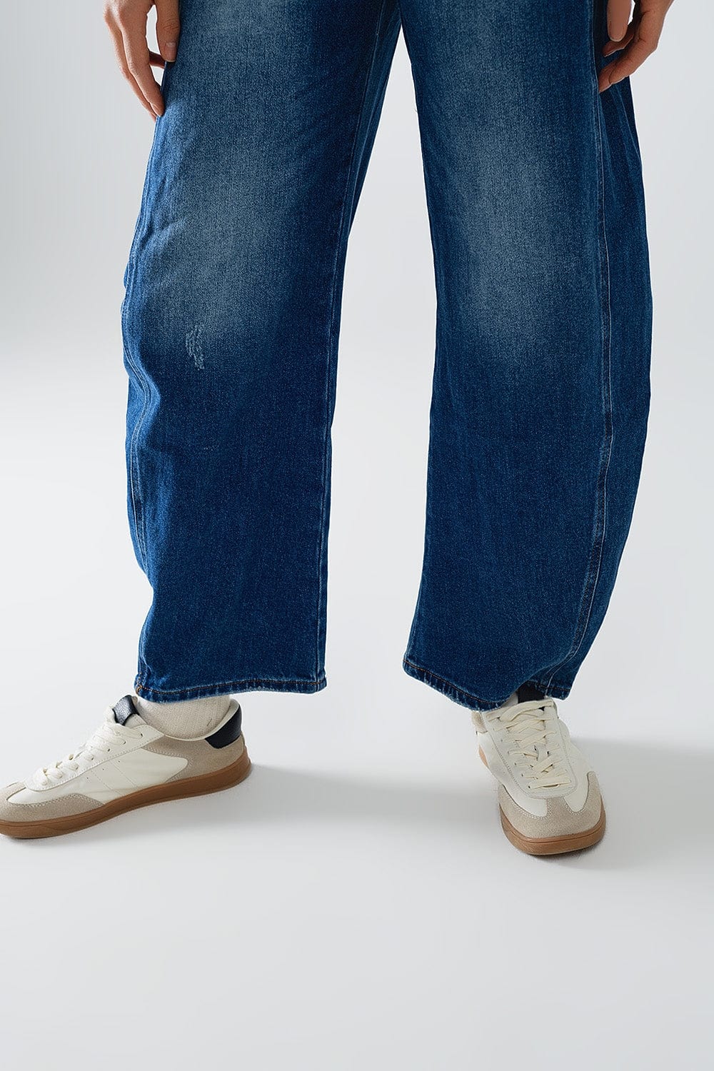 Q2 Women's Jean Jeans With Two Side Seams And Balloon Effect