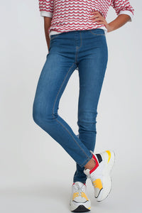 Q2 Women's Jean Jeggings in Dark Wash