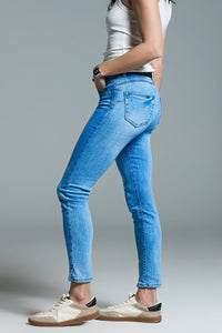 Q2 Women's Jean Light Blue Basic Skinny Jeans With Short Slit At Hem