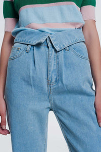 Q2 Women's Jean Light denim straight jeans with folded waist