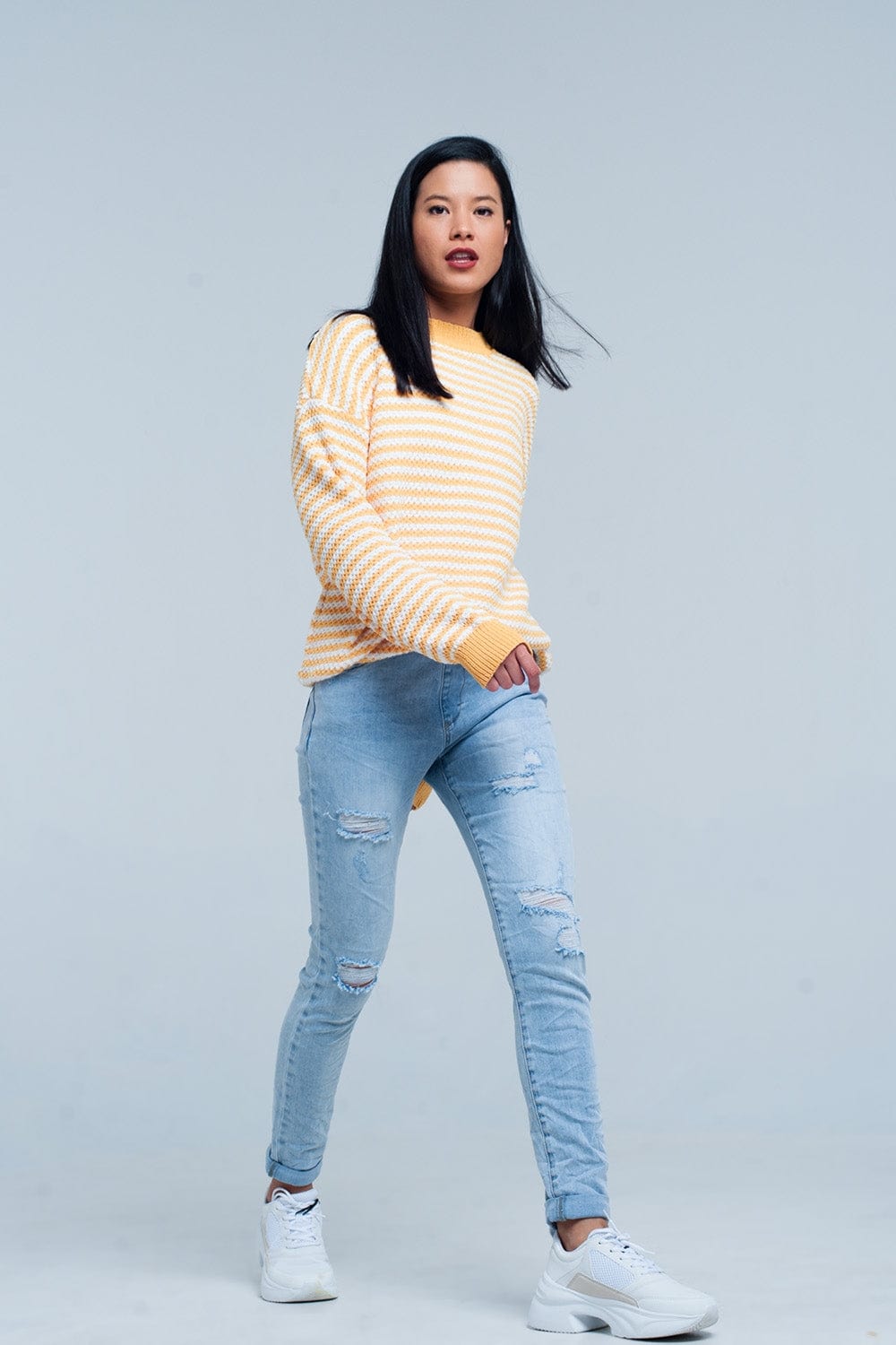 Q2 Women's Jean Light Wash Jogger with Drawstring Waistband