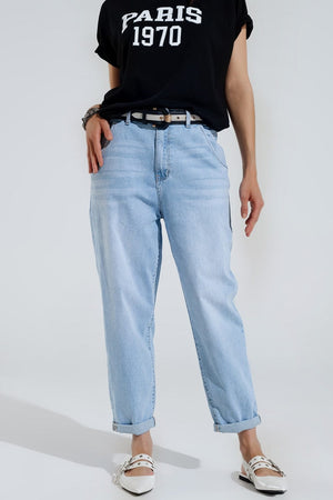 Q2 Women's Jean Light Wash Mom Jeans With Side Pockets