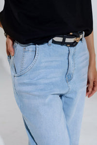 Q2 Women's Jean Light Wash Mom Jeans With Side Pockets