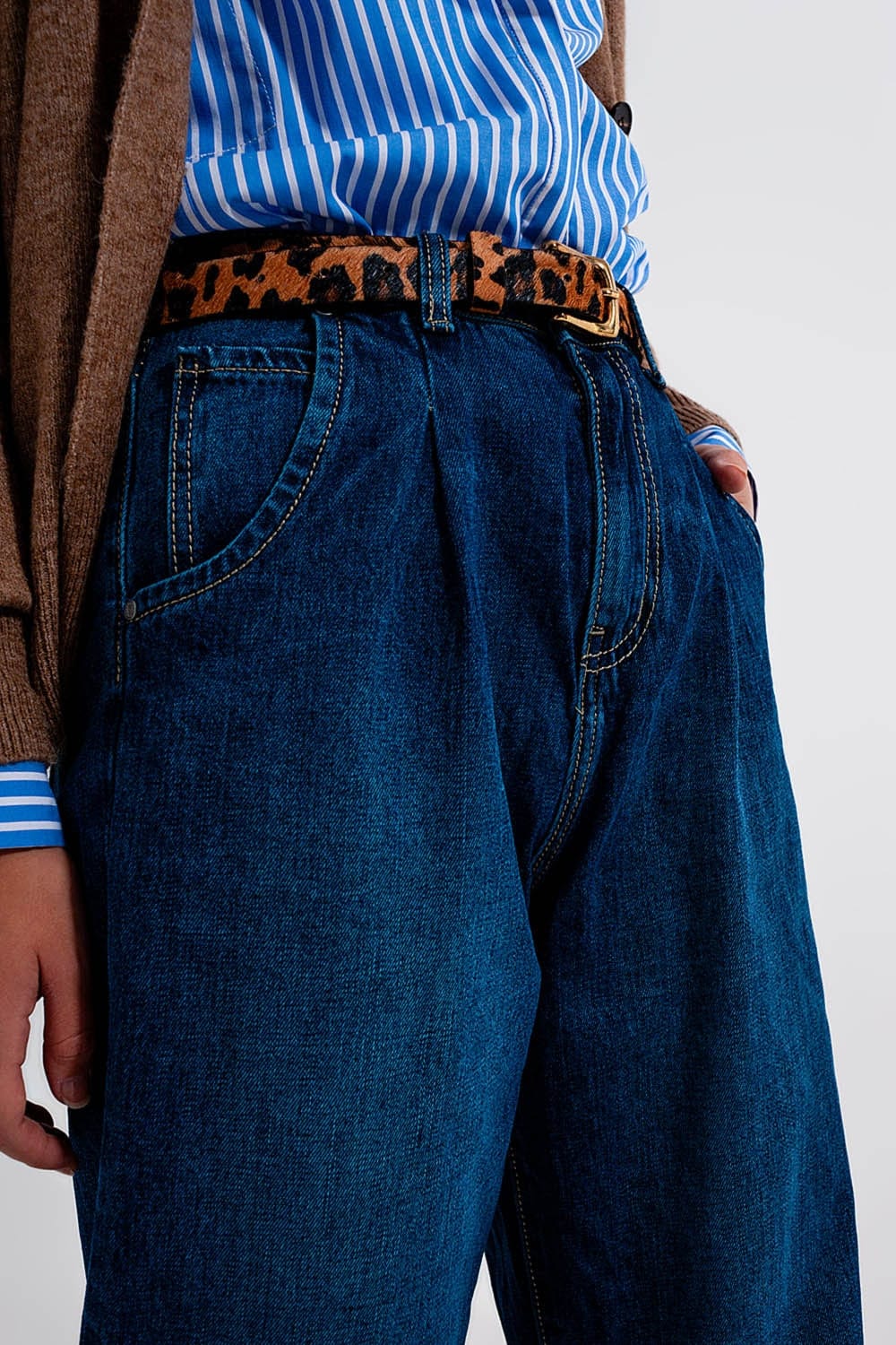 Q2 Women's Jean Medium Blue Pleat Front Pegged Jeans