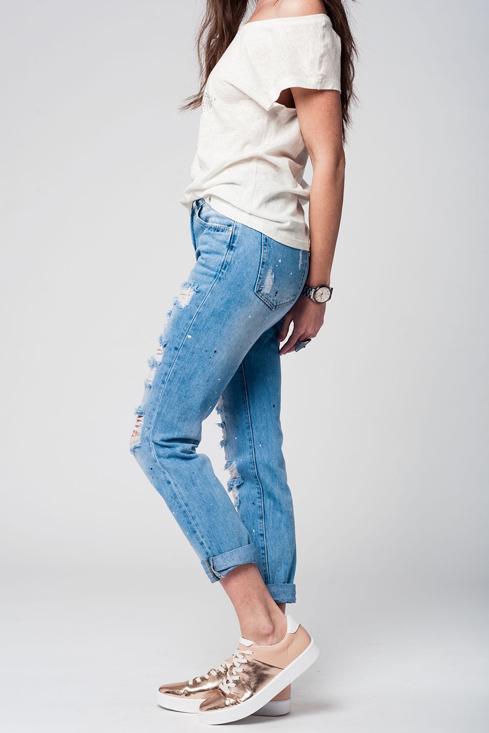 Q2 Women's Jean Mom jeans with extreme rips
