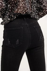 Q2 Women's Jean Raw Hem Skinny Jeans in Washed Black