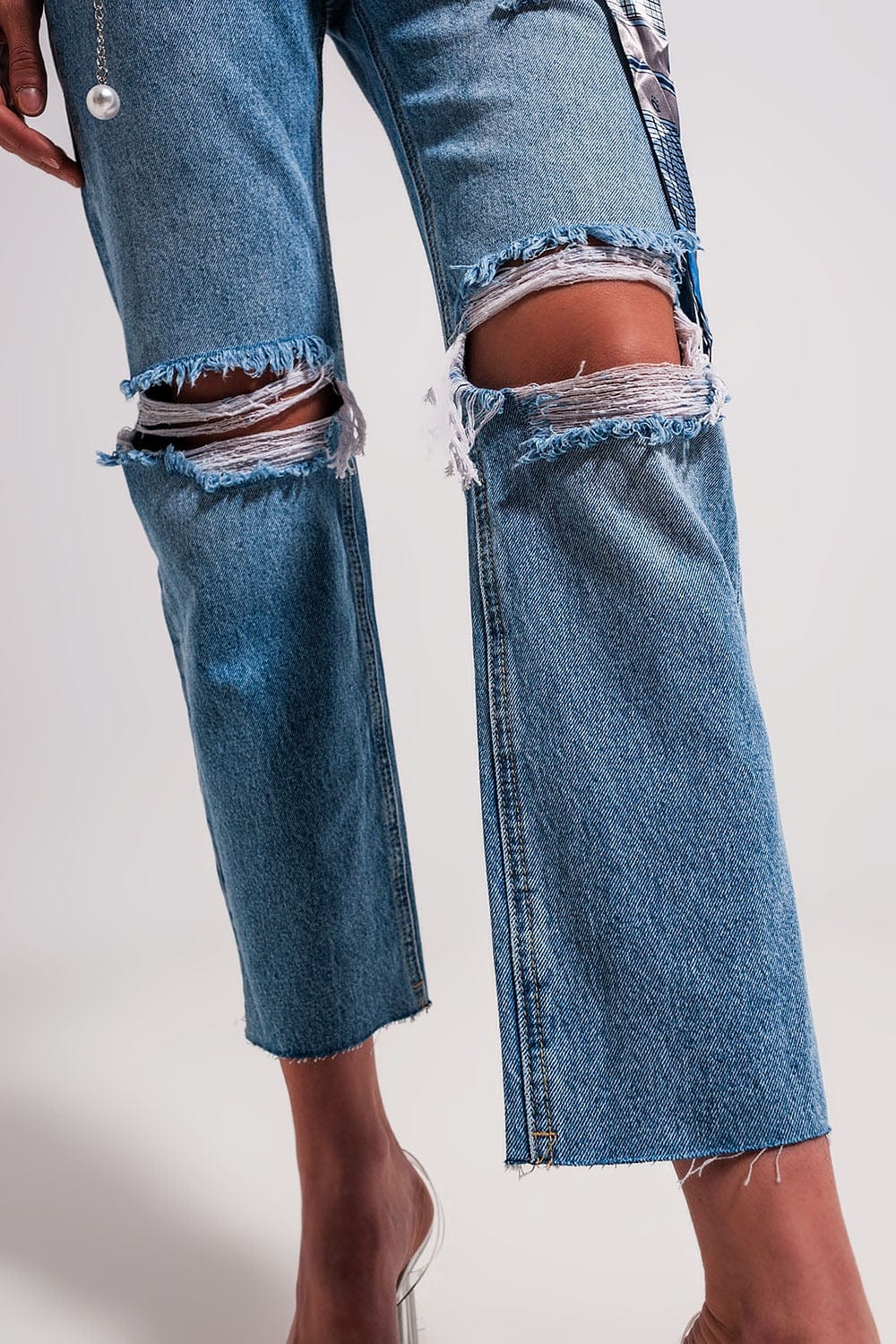 Q2 Women's Jean Ripped Knee Jeans in Light Blue