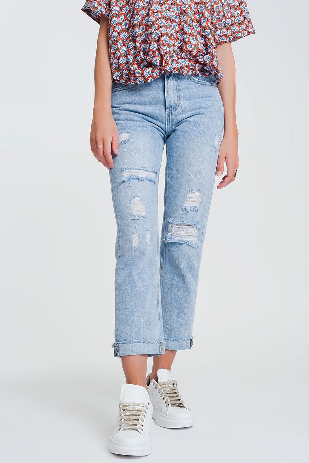 Q2 Women's Jean Ripped straight fit jeans in light denim