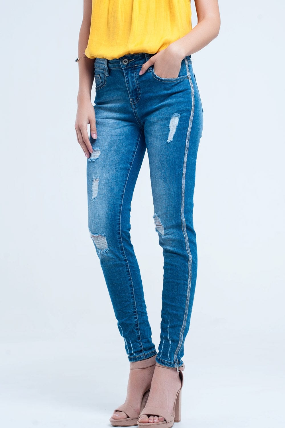 Q2 Women's Jean Skinny jeans with rips and glitter line