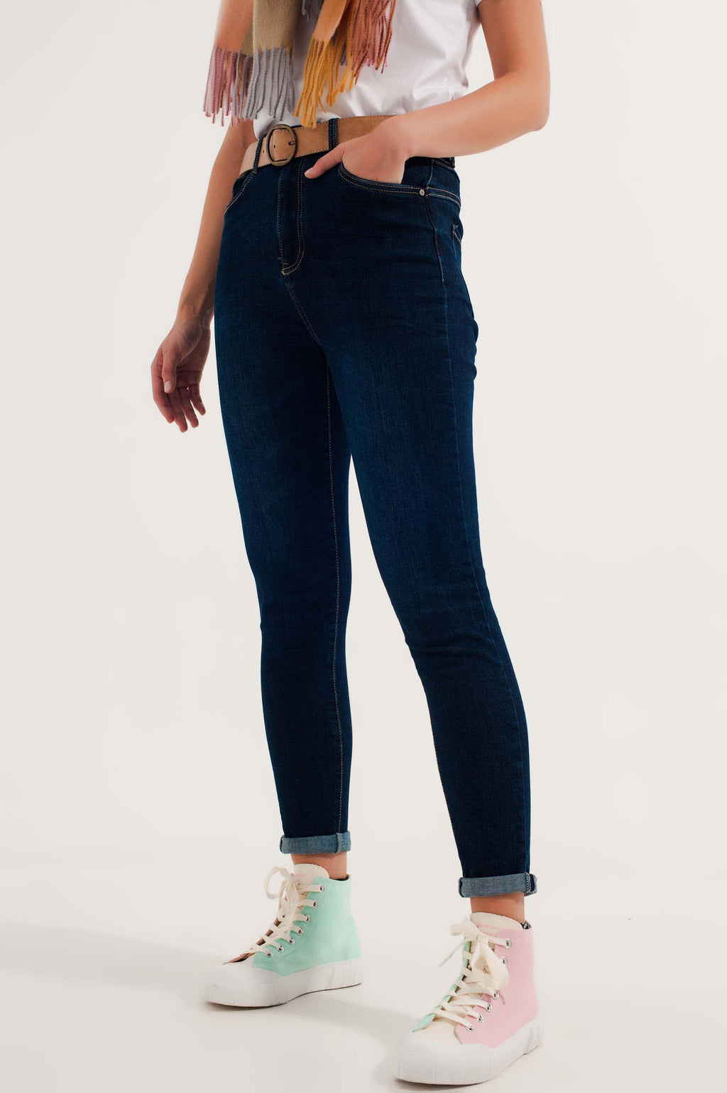 Q2 Women's Jean Skinny Stretch Jeans in Mid Wash Blue