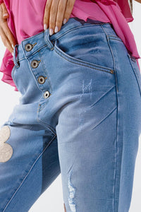 Q2 Women's Jean Straight Jeans With Button Closing And Flower Detail In Front