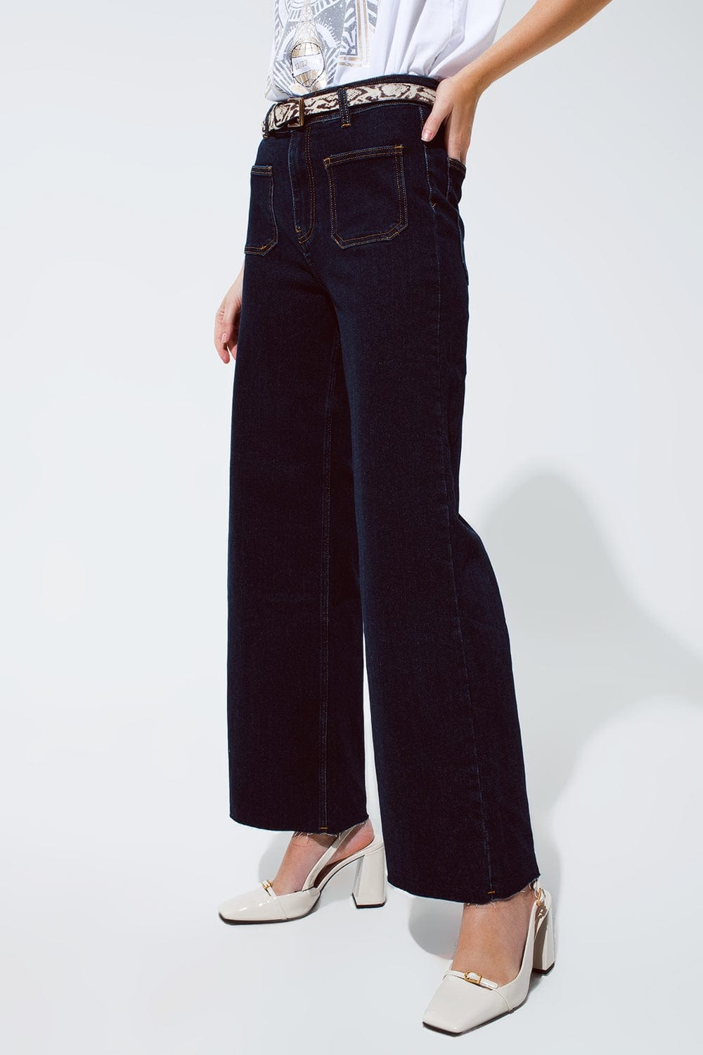 Q2 Women's Jean Straight Jeans With Pocket Detail In Dark Wash