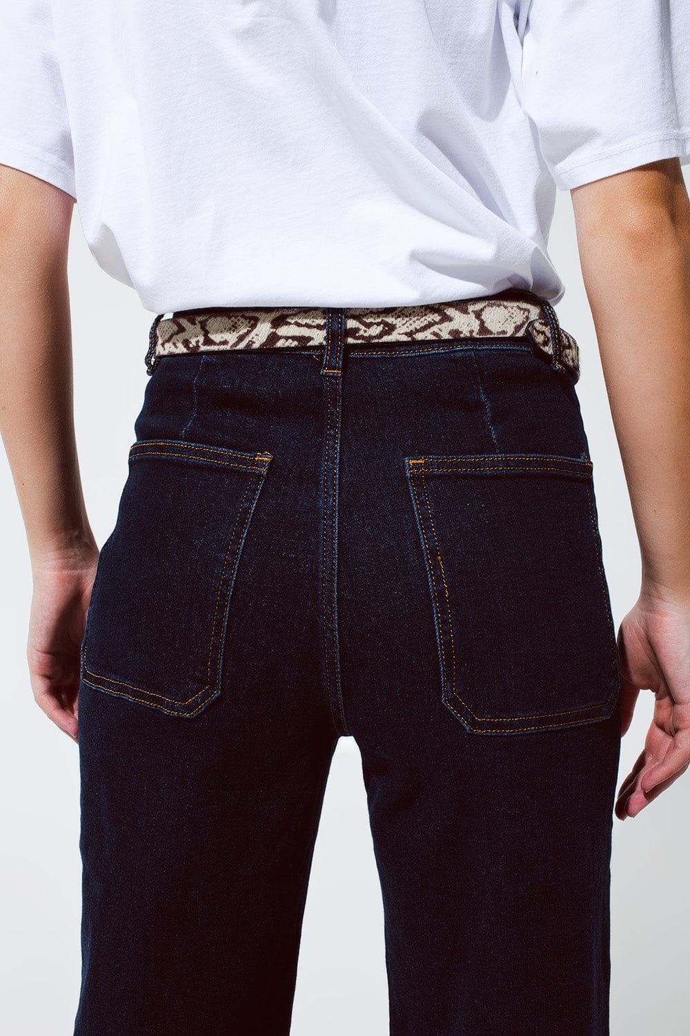 Q2 Women's Jean Straight Jeans With Pocket Detail In Dark Wash