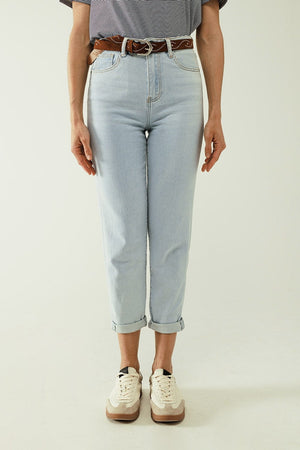 Q2 Women's Jean Straight Light Blue Jean With Hem And Five Pockets