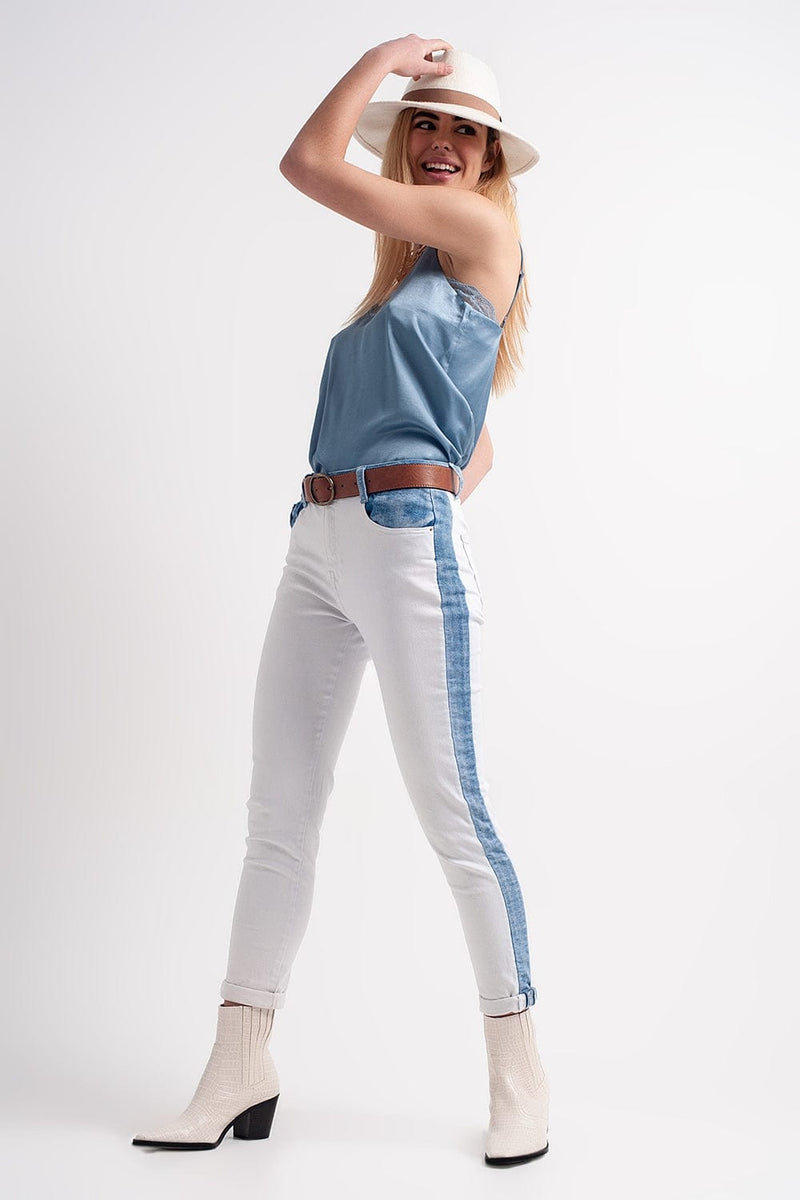 Q2 Women's Jean White Jeans with Contrast Panel in Light Wash