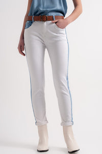 Q2 Women's Jean White Jeans with Contrast Panel in Light Wash