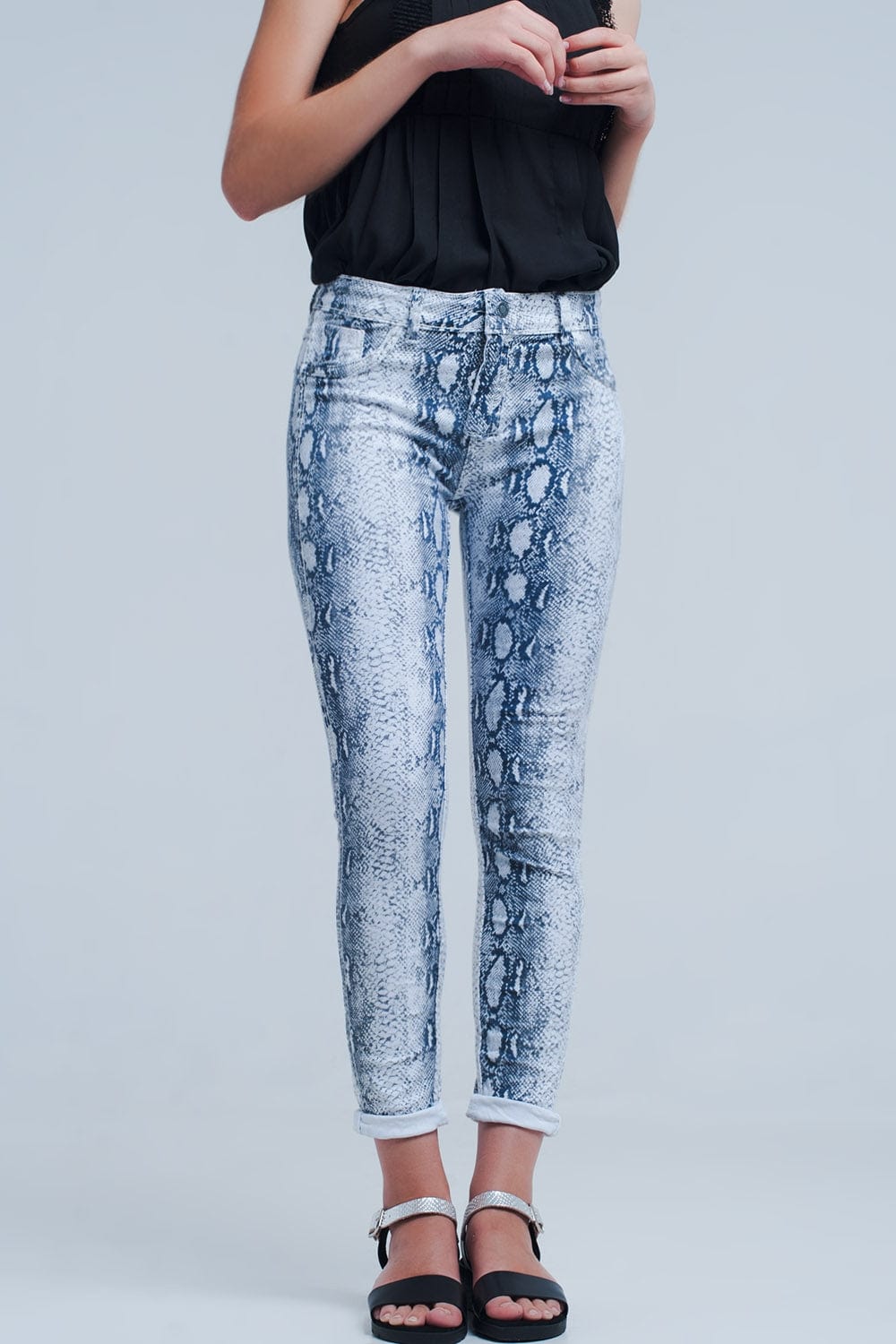Q2 Women's Jean White Reversible Jeans