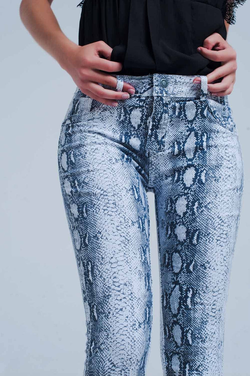 Q2 Women's Jean White Reversible Jeans