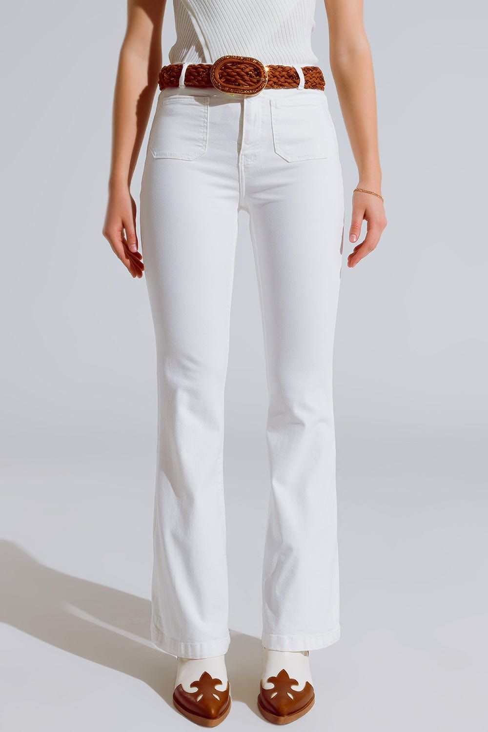 Q2 Women's Jean White Skinny Flared Jeans With Front Pocket Detail