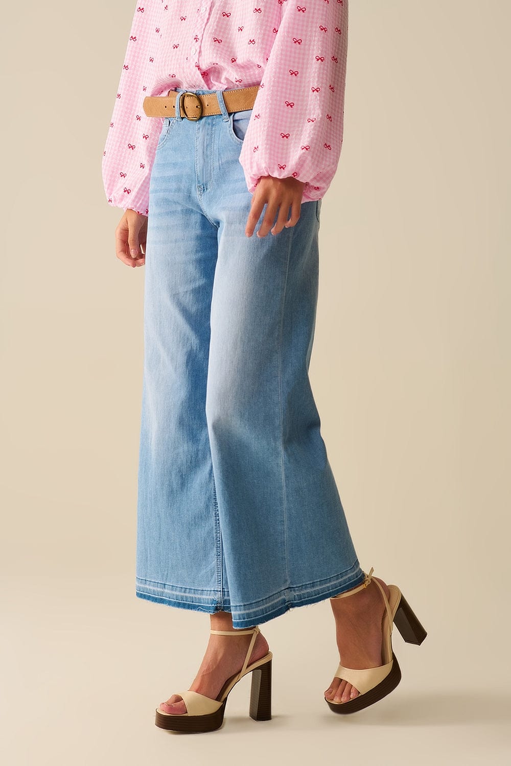 Q2 Women's Jean Wide-Leg Ankle Jeans With Light Wash
