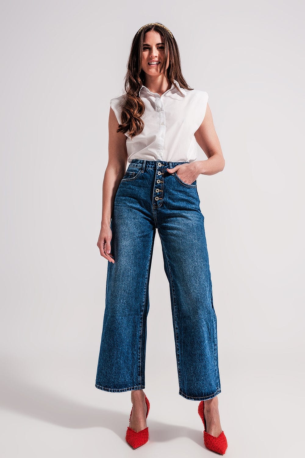Q2 Women's Jean Wide Leg Jeans with Exposed Buttons