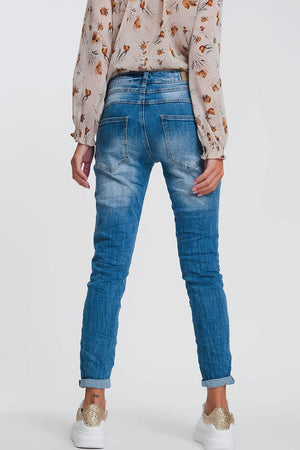 Q2 Women's Jean Wrinkled Boyfriend Jeans in Light Denim with Ripped Details