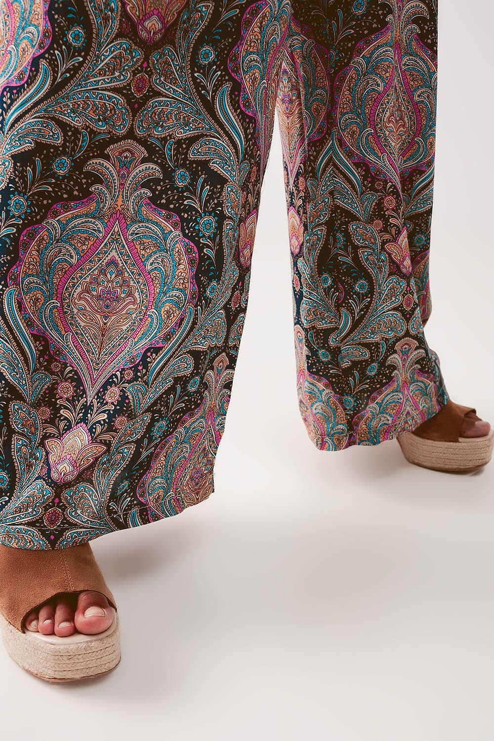Q2 Women's Jumpsuits & Rompers Wide Leg Jumpsuit in Navy Paisley Print
