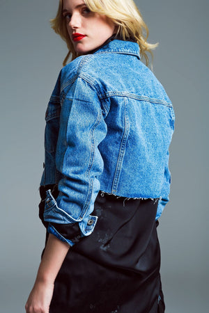 Q2 Women's Outerwear Cropped Denim Jacket  With Raw Hem In Mid Wash With Metallic Silver Finish