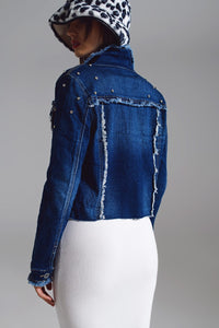 Q2 Women's Outerwear Denim Jacket With Frayed And Embroidered Details In Midwash