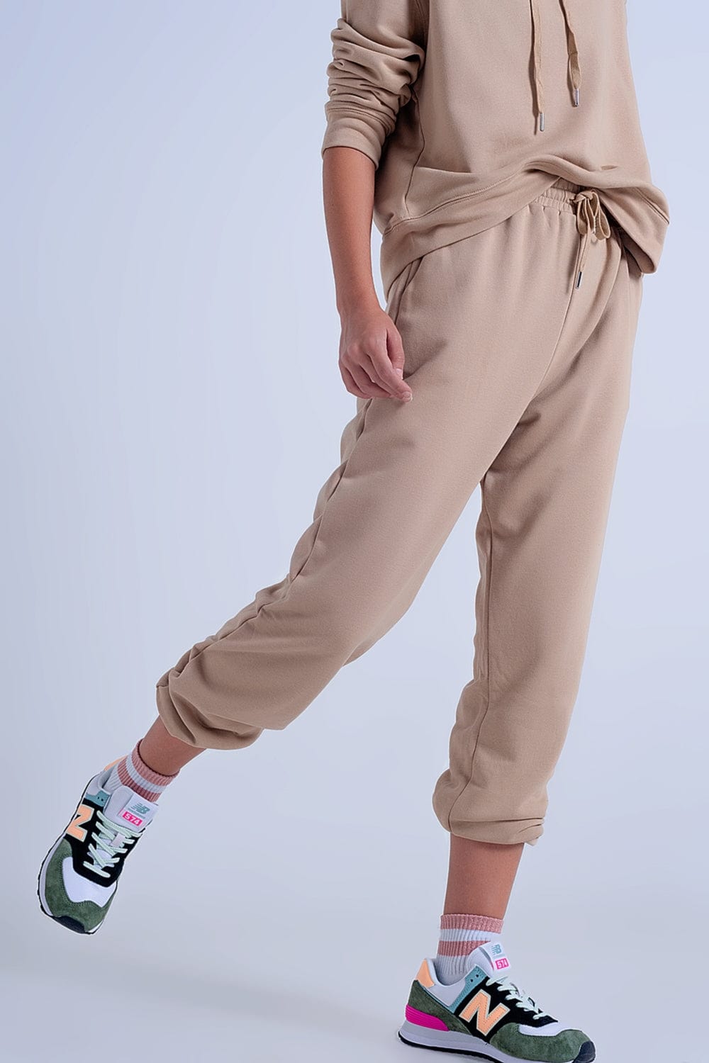 Q2 Women's Pants & Trousers Adjustable Waistband Joggers in Beige